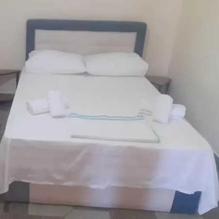 Apartment Xhame's Appartaments *